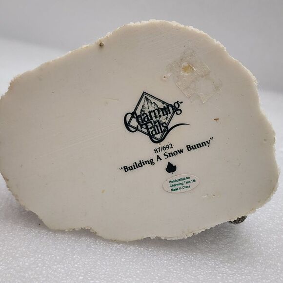 Charming Tails By Silvestri "Building A Snow Bunny" 87/692 w/ Box - Picture 6 of 9